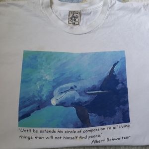 Vintage dolphin t-shirt